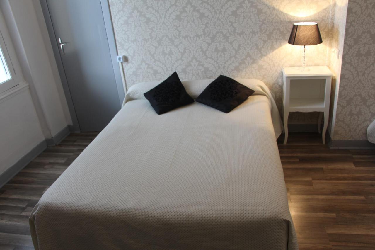 Hotel Au Chapon Fin Πουατιέ Εξωτερικό φωτογραφία