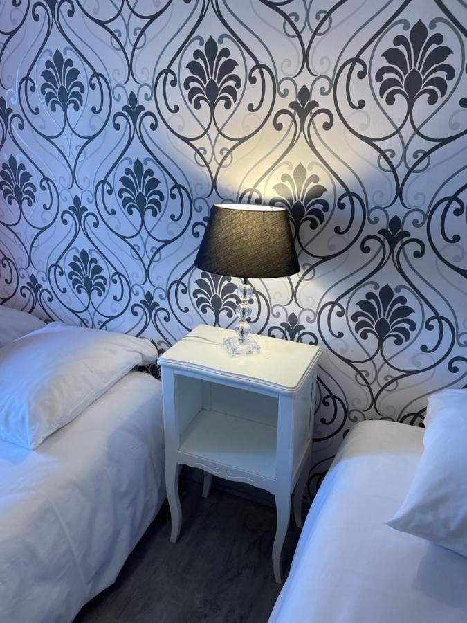 Hotel Au Chapon Fin Πουατιέ Εξωτερικό φωτογραφία