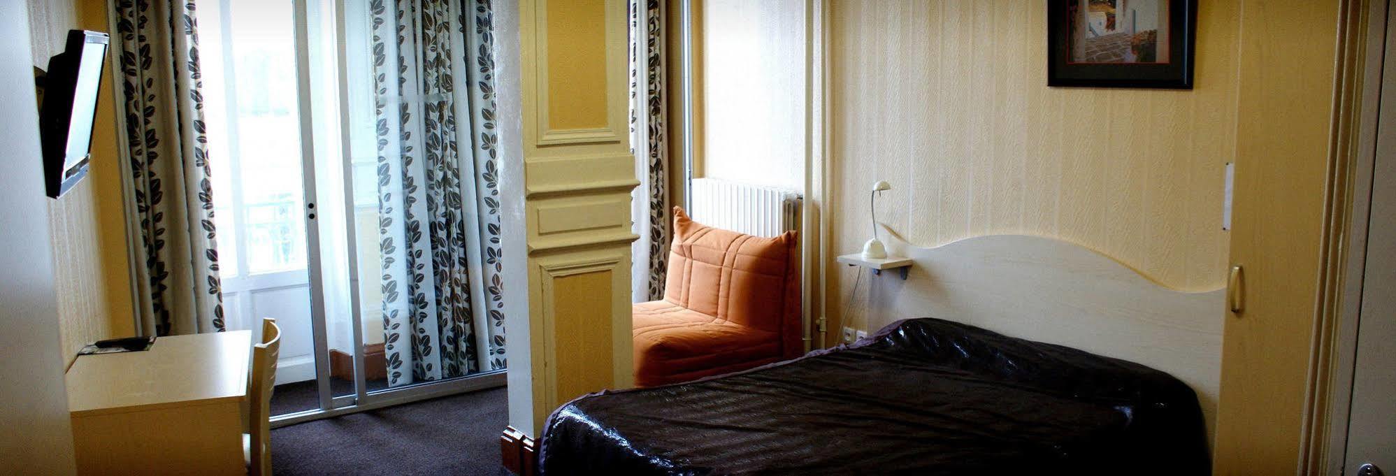 Hotel Au Chapon Fin Πουατιέ Εξωτερικό φωτογραφία
