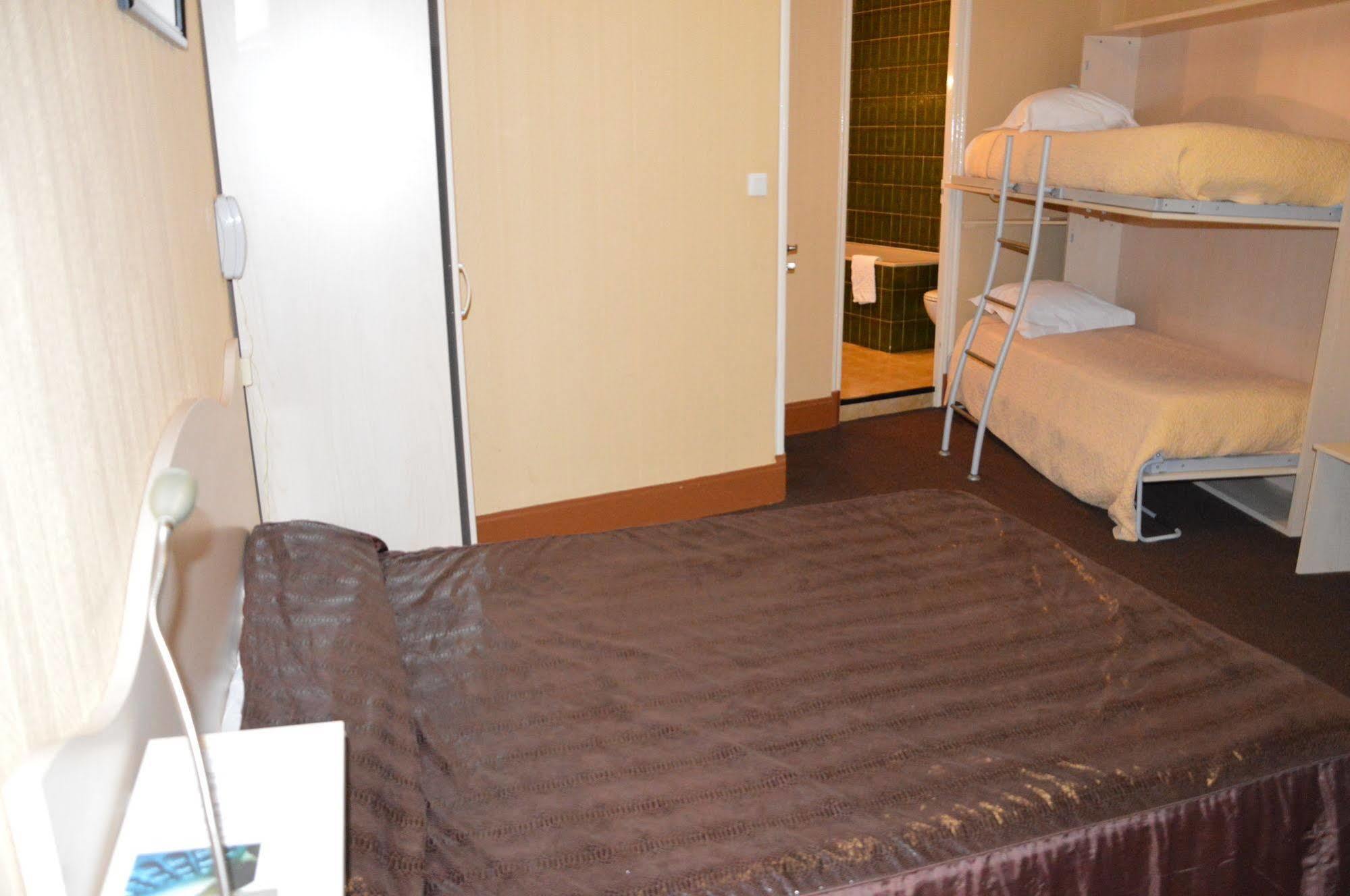 Hotel Au Chapon Fin Πουατιέ Εξωτερικό φωτογραφία